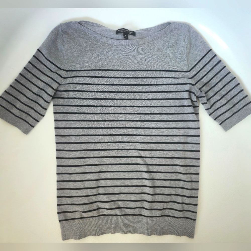 Banana Republic Gray Striped Top - Picture 1 of 9